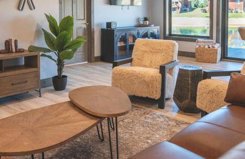 Lakeside Luxe Haven Family-Friendly Arcade - Foto 43