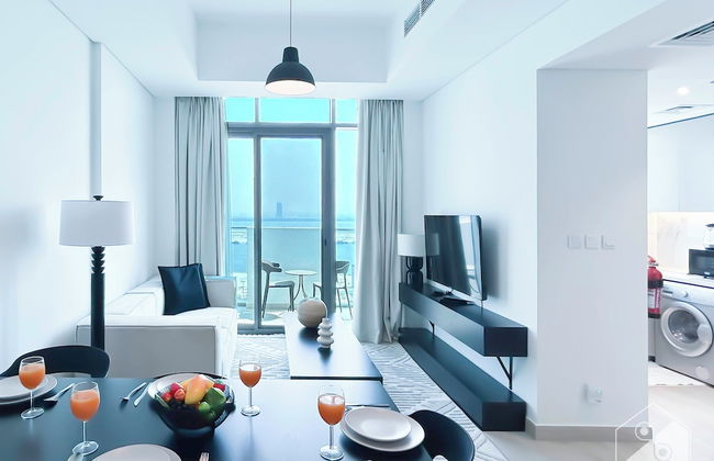 Cozy 1BR With Balcony & Views in Azizi Fawad - Photo 19