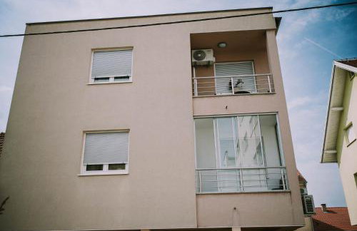Studio Apartment E&D, free private parking, loggia - Foto 29