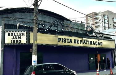 Moema URBAN Heaven - Piscina - Prox Metro - Prox Sh Ibirapuera - Cama Queen - Internet 500mbps - Ar cond - Cozinha completa - Academia - Churrasqueira - Foto 80