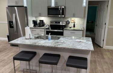 Lake Valrico's Camelot Court with HEATED POOL & access to private lake - Foto 16