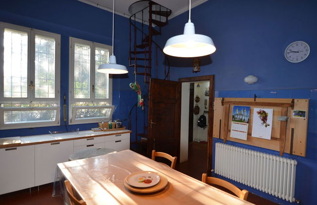 Furry Frinds With Family Home - Photo 11