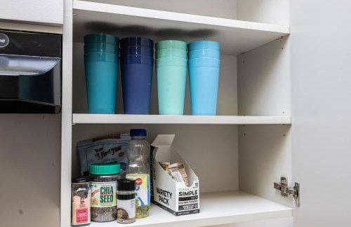 2 kitchens Perfect For Groups 4BR 2BA Near Assembly and Boston - Foto 3