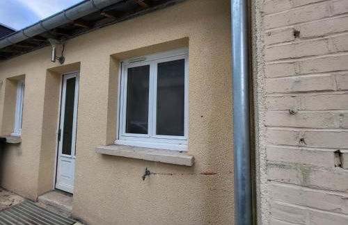 Le Lobrot - studio 2 personnes - parking facile - Foto 11