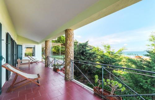 Moradia Milú frente à praia - Foto 20