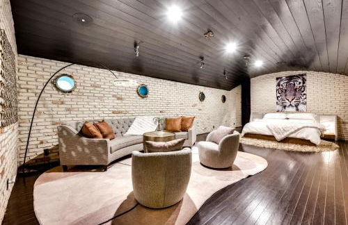 Private Poolside Paradise Attached Home by Denver - Foto 31