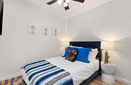 Gorgeous Home with Heated Pool In Downtown! - Foto 22