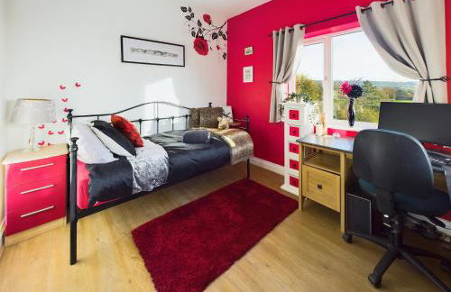 Large house with pool only 15 mins from the beach - Foto 22