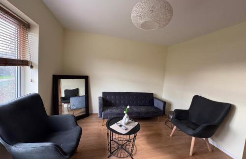 Misk Homes #2 Near Heathrow Airport, shops & Brunel University - Free Parking - Photo 5