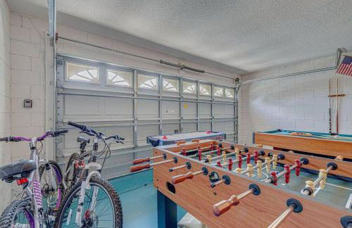 545 -Beautiful 4 Bed Home with Sparkling Pool and Games Room - Foto 47