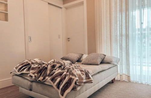 Apto conforto extremo no melhor do Centro de CWB - Foto 18