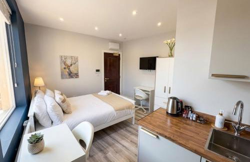 Chic Studio Auto Check-In, 15 Min to Central - Foto 1