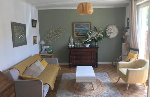 Belle Maison 5 chambres au Coeur de La Vallée du Cens - Foto 3