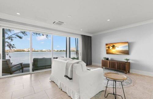 Waterfront Oasis 3 BR/4 beds~3 min walk to beach. - Foto 38