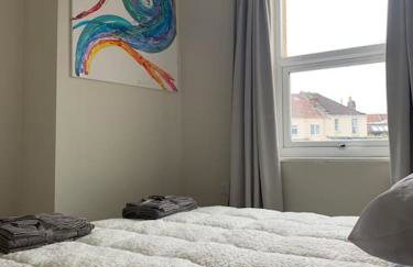 Central 2 bed flat. Free parking (Off-street) - Foto 7