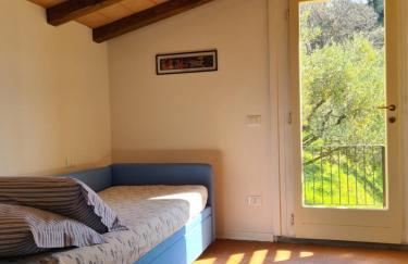 "The Ulivi" inside Le Agavi Private Park, shared Pool and Tennis 200m far, Sea View Apartment 2 AC BDR, 2BTH, parking next home and private garage in Lerici! Cooking Lesson and Wine Tasting - Foto 37