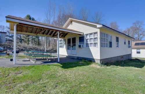 Shared Boat Launch Lake Retreat in Ellenville! - Foto 2