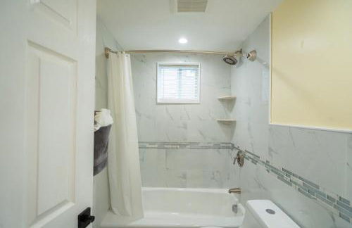 30-1 - 4BR Boston - Cozy Apt near Geneva Cliffs - Foto 30