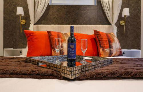 Modern Luxe Townhome with Rooftop Cinema - Foto 35