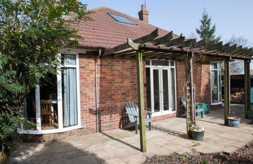 The Bungalow at Seaway's, Sleeps 11 + - Foto 20