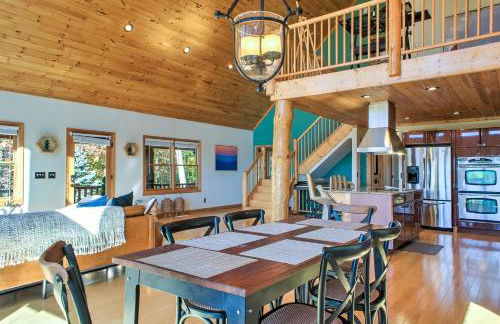 Stunning Mountain Cabin with Views and Hot Tub - Foto 44