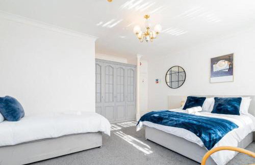 Contractor Stay above bar and restaurant - Foto 19