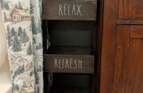 Sierra Cabin w NEW Hot Tub Walk to Town - Photo 18