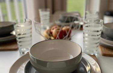 Family friendly 3 bedroom bungalow - Photo 6