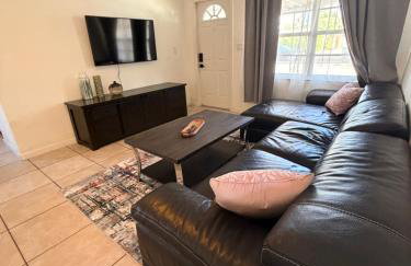 Fort Lauderdale Gem Private Yard and Patio - Foto 5