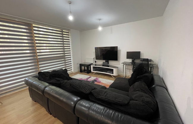 2 Bed-sleeps4-parking-balcony-nearcitycentre - Photo 7