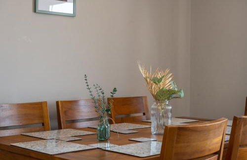 Parking - Garden - Views - M4 Work Stay - Photo 30