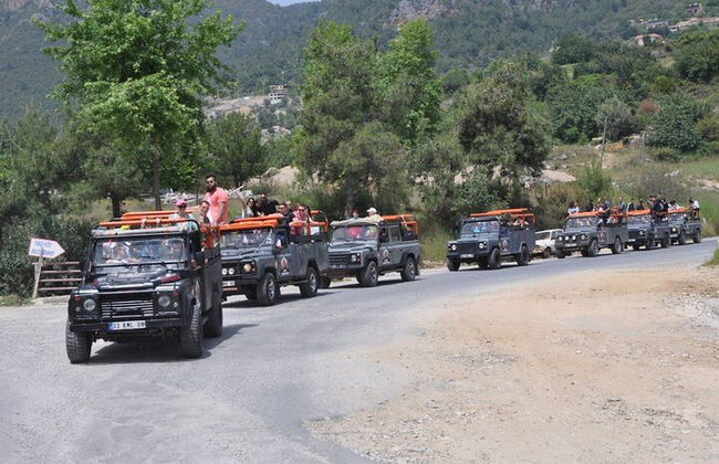 Tour safari in jeep di Alanya con pranzo al Dim River - Foto 3