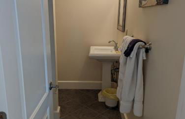 Riverfront 2nd floor with balcony Sheepscot Harbour Vacation Club Studio #210 - Foto 6