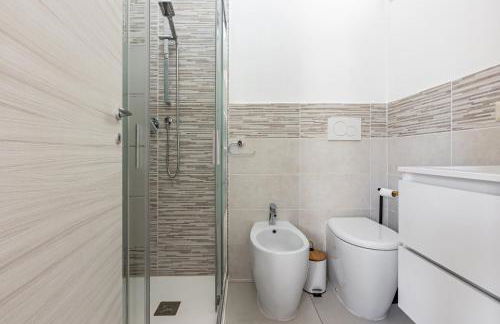 GuestHost - Comfy Apartment close to the Station with Courtyard - Foto 3