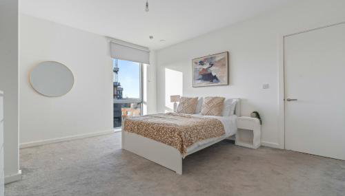 Luxury Penthouse Wembley Stadium Sleeps 10 and Parking - Foto 4