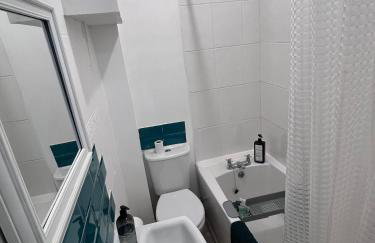 2 Bed Flat - Street Parking - Foto 26