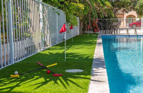 Sea Glass Dreams - Waterfront Pool Home, Mini Golf, Game Room, 110' Dock - Foto 49