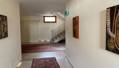 Interno 8 appartamento con box auto privato gratuito - Photo 5