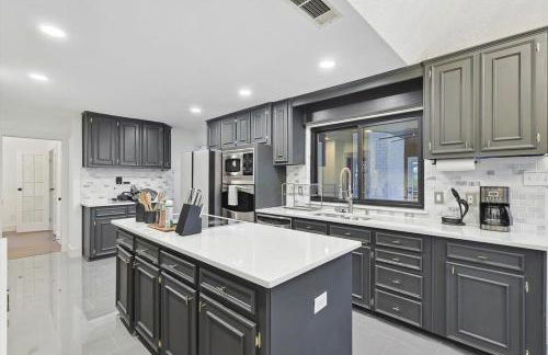 Best of Carrollton - Luxury Pool Hot tub Games - Foto 15