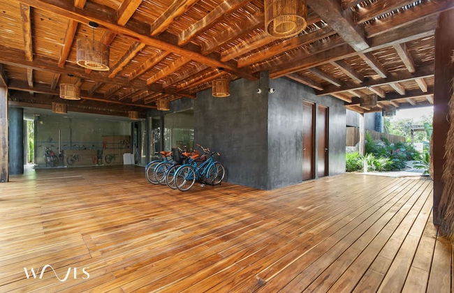 2BR w Private Pool - Steps Away From the Beach - Photo 38