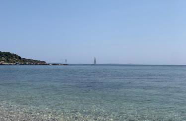 Seafront Apartment - Photo 32