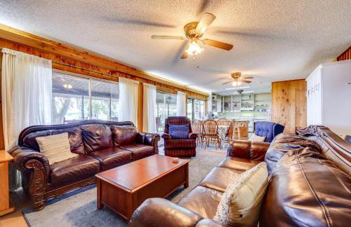 Lake Winnott Home with Boat Ramp and Dock - Foto 6