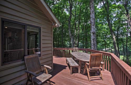 Bright Wintergreen Resort Home Deck and Grill! - Foto 3