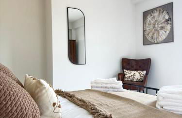 Luxe Duplex Penthouse Stay in Leeds Centre - Free Parking - Foto 25