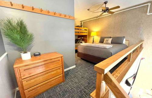 Ski in Ski out Top Floor Condo with Pools, Hot tub and more - Foto 12