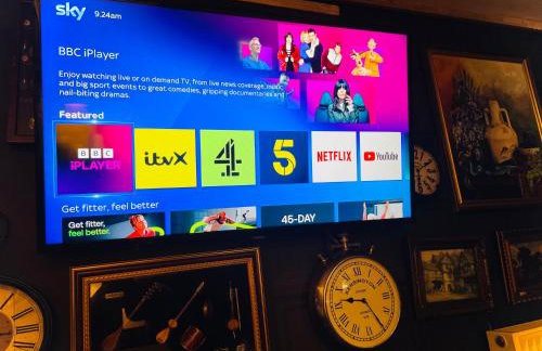 Spacious Cabin with Private Hot Tub, and Private Pool, in 5 Acres - intimate Special stay For 2 Adults - plus 1 child under 2 and up to 2 dogs stay for free - Foto 10