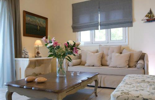 Amalia Apartments - Photo 32