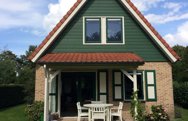 Quaint Holiday Home in Zonnemaire With Roofed Terrace - Foto 1