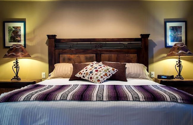 Cozy Cactus Resort ...sorta kinda - Photo 8