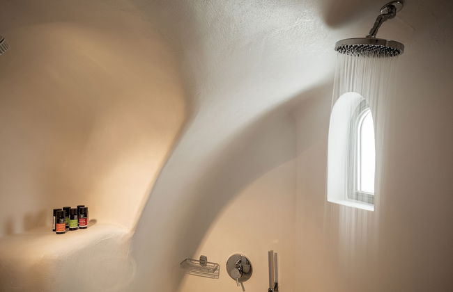 Kamini Santorini Luxury Villas - Photo 76